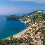 Villa Vasillis Nisaki (Corfu)
